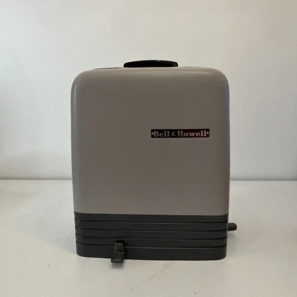 Bell & Howell 173 Projector 16mm - Powers On! Read Description! Vintage